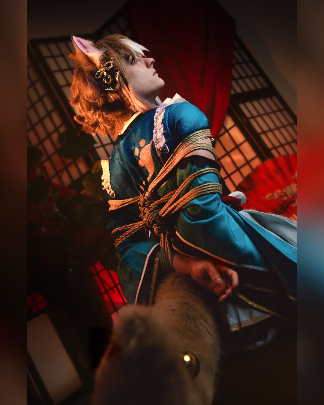 Cosplay shibari, kitsune mask