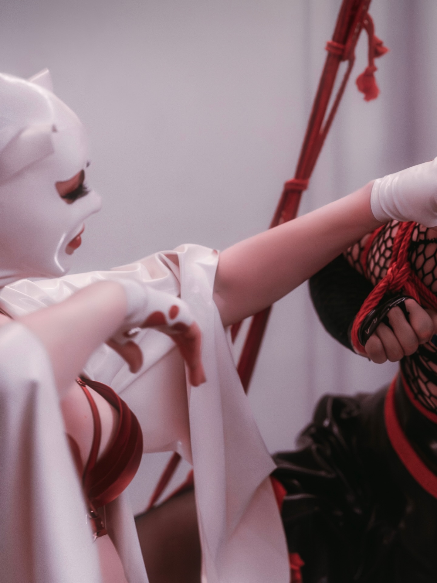 Studio shibari, white and red palette